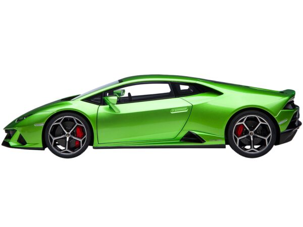 79215-1.jpg Lamborghini Huracan EVO Verde Selvans Green Metallic 1/18 Model Car by Autoart
